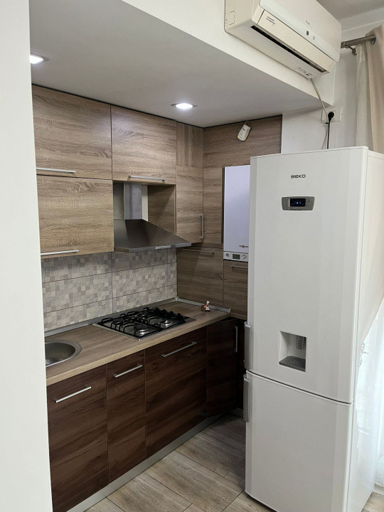 Inchiriere apartament 2 camere zona Banu Manta/Victoriei