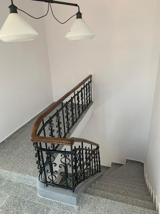 Vilă interbelică 9 camere | Vasile Lascăr - Eminescu | renovată