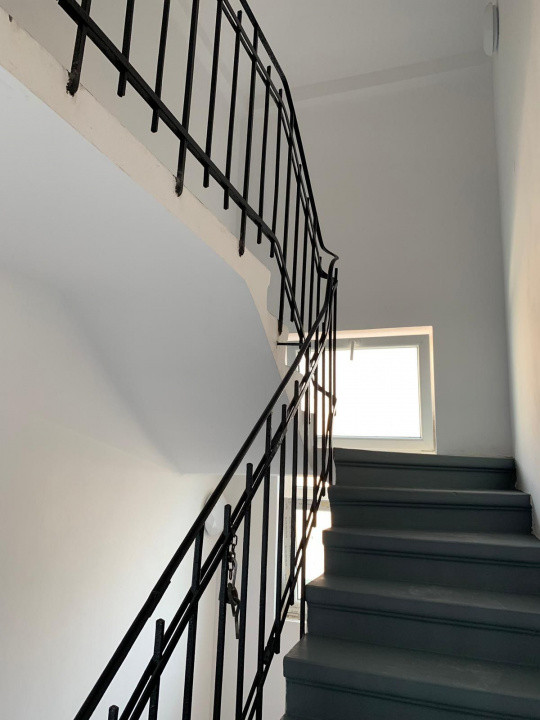 Vilă interbelică 9 camere | Vasile Lascăr - Eminescu | renovată