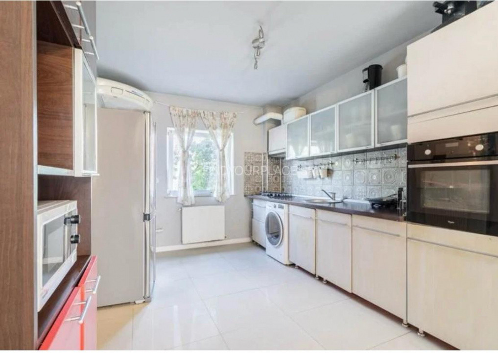 Casa Pipera in complex rezidential