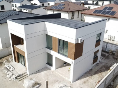 Vila 4 camere Tunari de vanzare