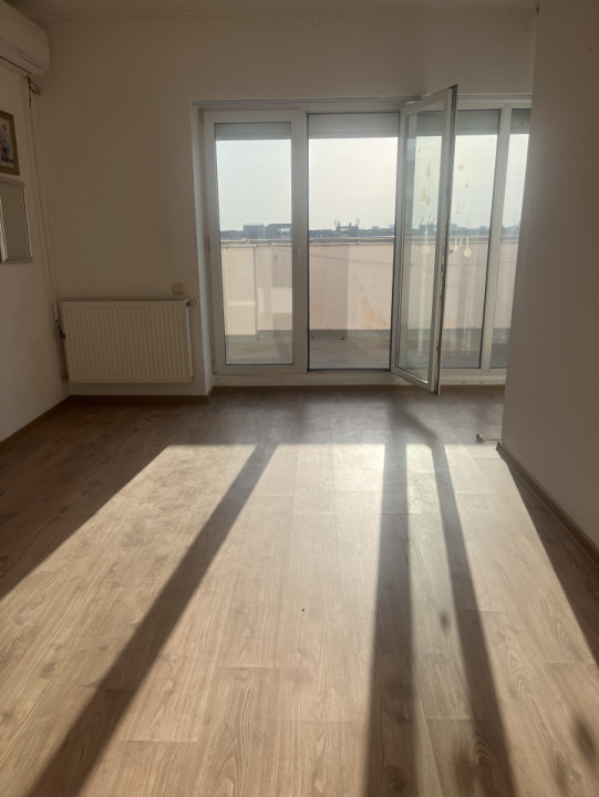 Apartament 2 camere 50 mp, terasa 30 mp, centrala, parc, metrou, zona Titan