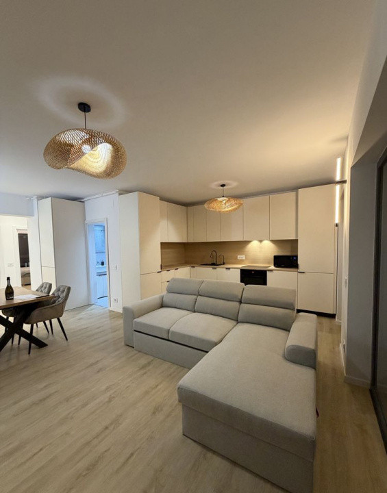 3 camere Prima Vista, prima inchiriere, 80 mp, parcare inclusa