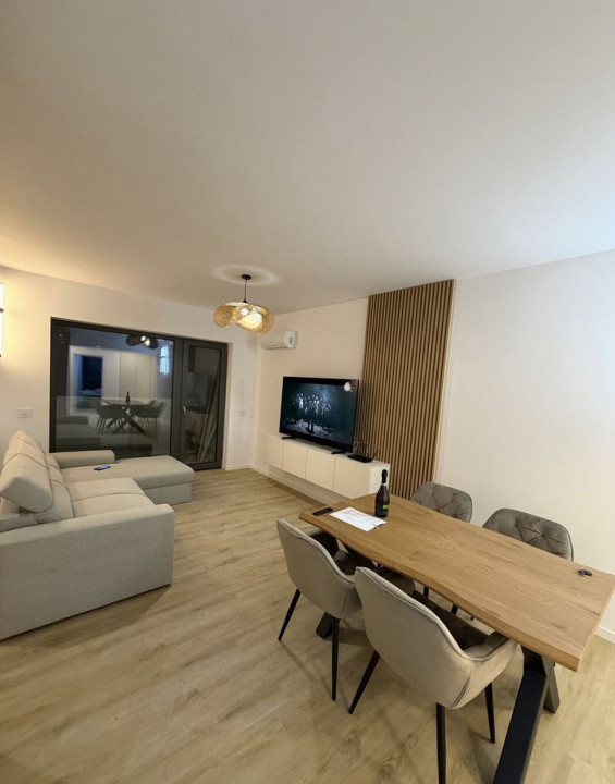 3 camere Prima Vista, prima inchiriere, 80 mp, parcare inclusa