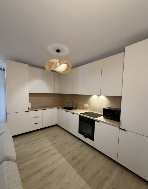 3 camere Prima Vista, prima inchiriere, 80 mp, parcare inclusa