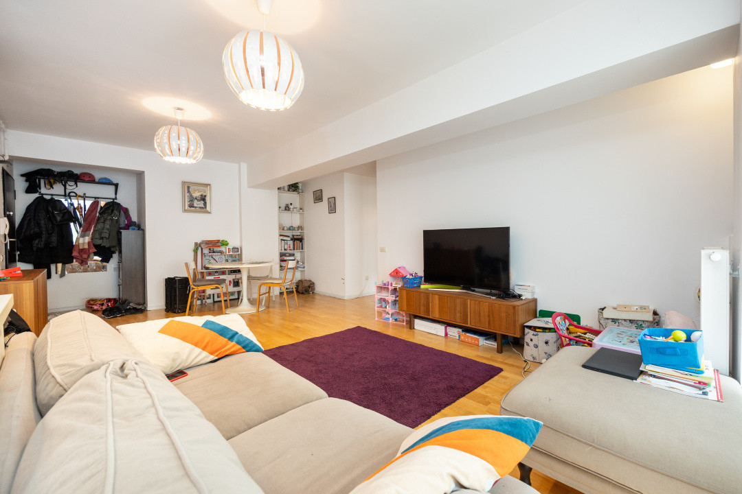 Apartament 3 camere | De vanzare | Piata Presei | Straulesti