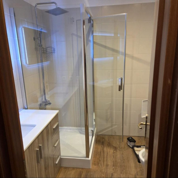 Apartament  de inchiriat cu 3 camere  in Primaverii 