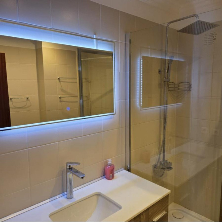 Apartament  de inchiriat cu 3 camere  in Primaverii 