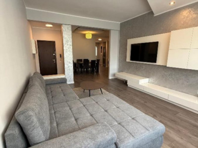 Apartament  de inchiriat cu 2 camere  in Universitate 