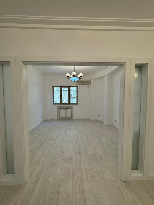 Apartament de 3 camere in zona Cismigiu