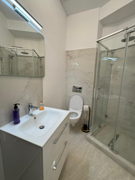 Apartament de 3 camere in zona Cismigiu