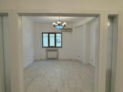 Apartament de 3 camere in zona Cismigiu