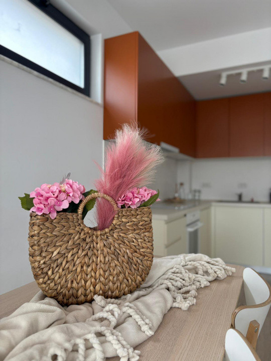 apartament de  inchiriat cu 2 camere in zona Metrou 1 Decembrie 1918