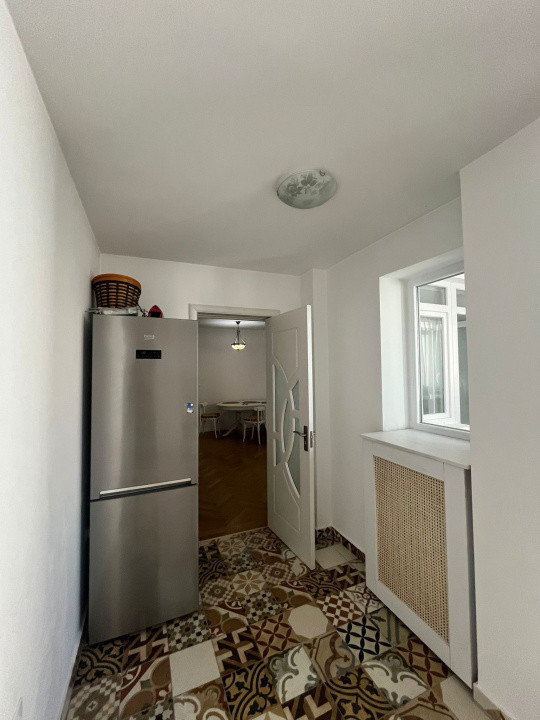 Apartament 3 camere lângă Cișmigiu – potențial investițional 