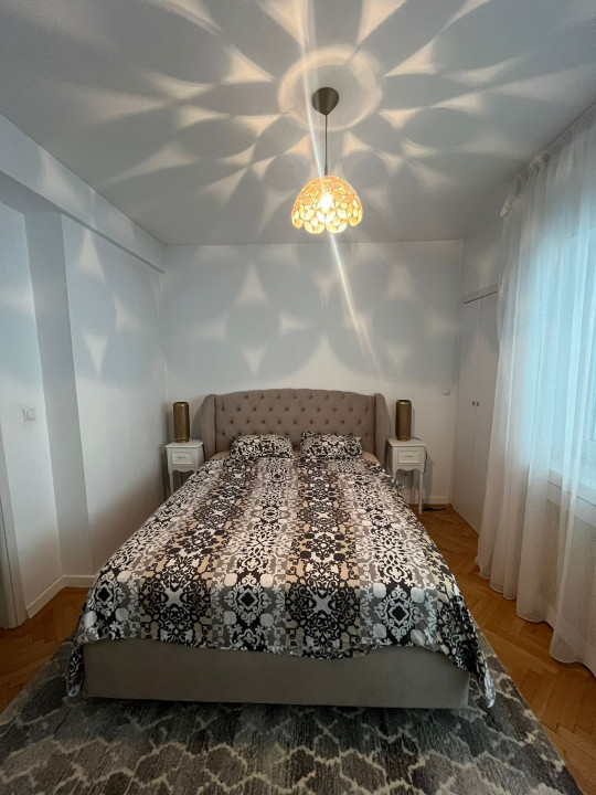 Apartament 3 camere lângă Cișmigiu – potențial investițional 