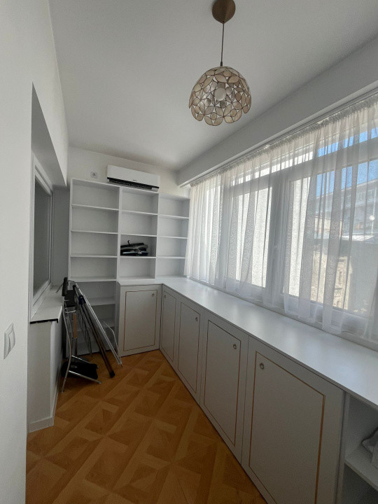 Apartament 3 camere lângă Cișmigiu – potențial investițional 