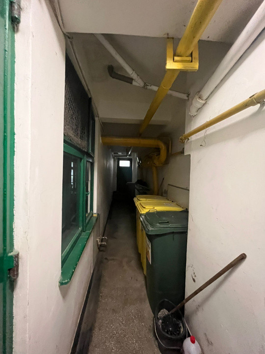 Apartament 3 camere lângă Cișmigiu – potențial investițional 