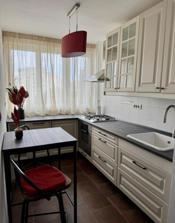 2 camere Cantemir, modern, metrou in fata blocului + parcare