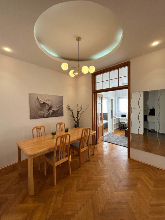 4 camere spatioase, 2 bai, 2 balcoane, Universitate