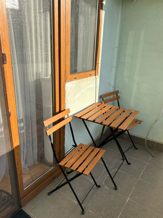 4 camere spatioase, 2 bai, 2 balcoane, Universitate