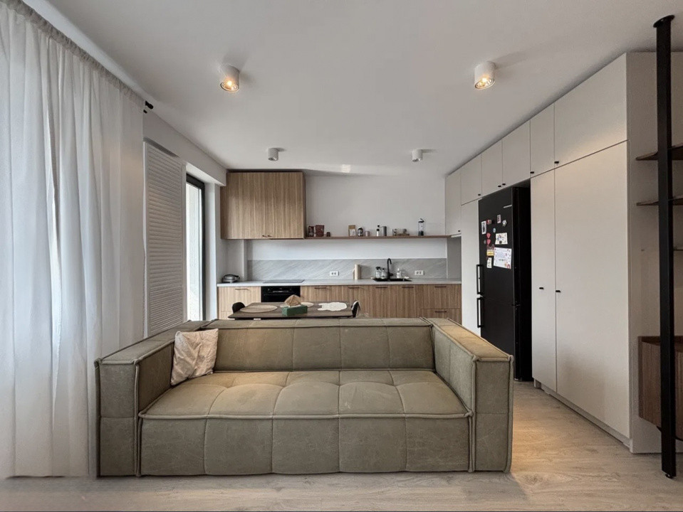 apartament decomandat de inchiriat cu 3 camere  in Pipera 