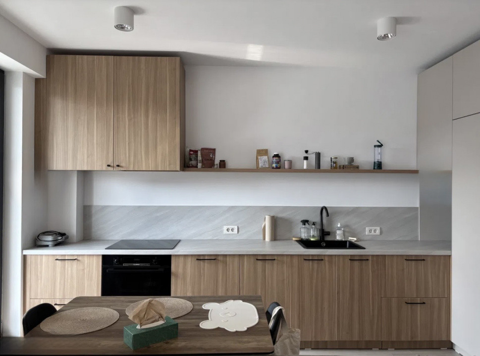 apartament decomandat de inchiriat cu 3 camere  in Pipera 