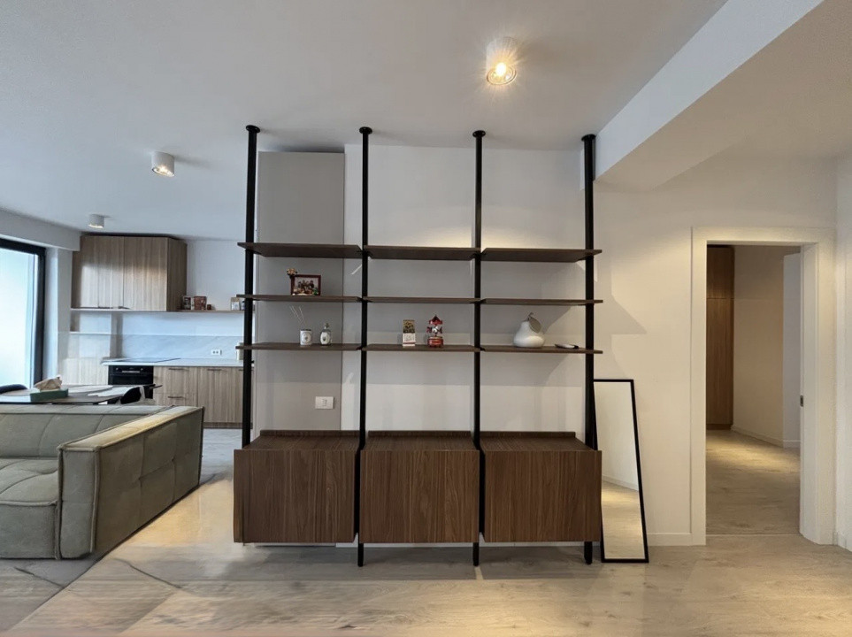 apartament decomandat de inchiriat cu 3 camere  in Pipera 