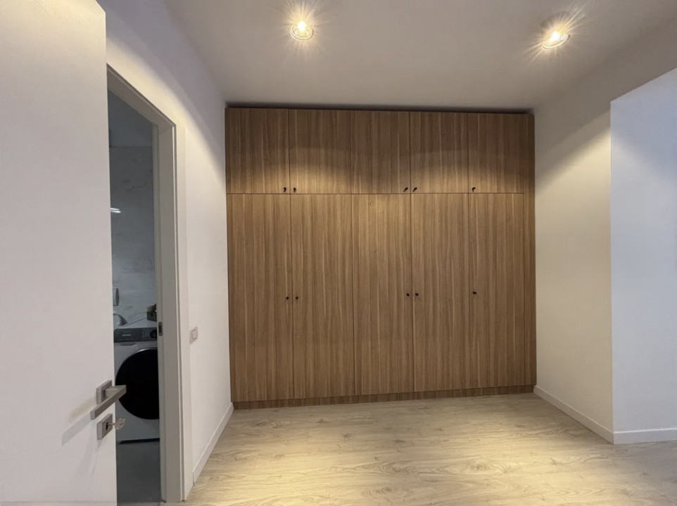 apartament decomandat de inchiriat cu 3 camere  in Pipera 