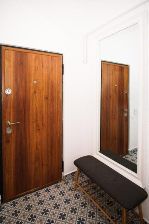 apartament decomandat de inchiriat cu 3 camere  in Dorobanti 