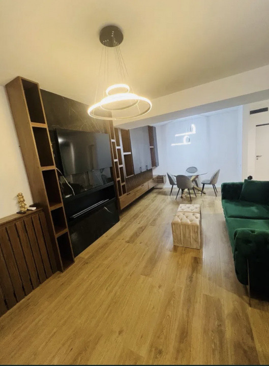 apartament decomandat de inchiriat cu 2 camere  in Pipera 