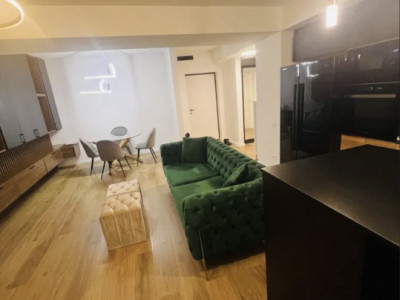 apartament decomandat de inchiriat cu 2 camere  in Pipera 