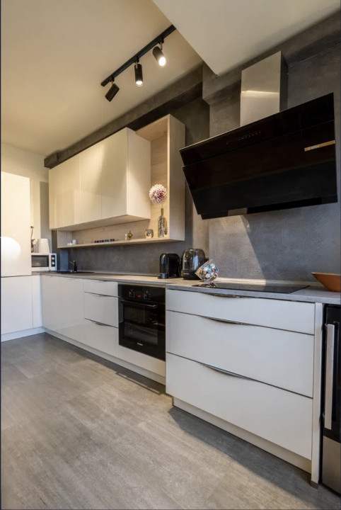 apartament decomandat de inchiriat cu 3 camere  in Pipera 