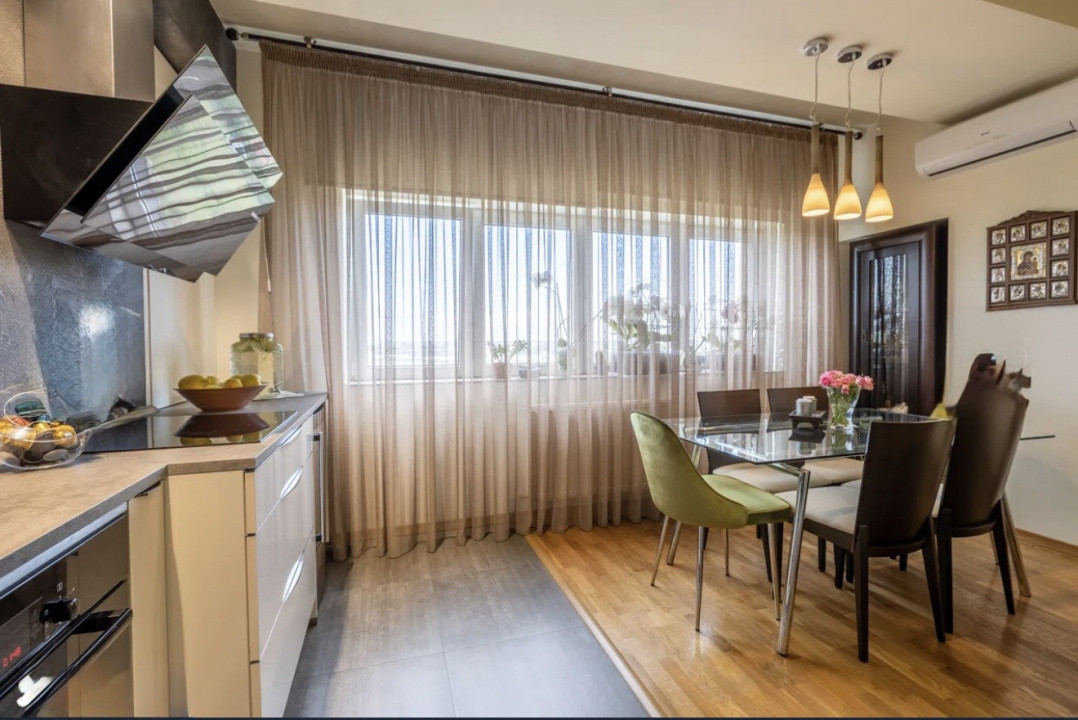 apartament decomandat de inchiriat cu 3 camere  in Pipera 