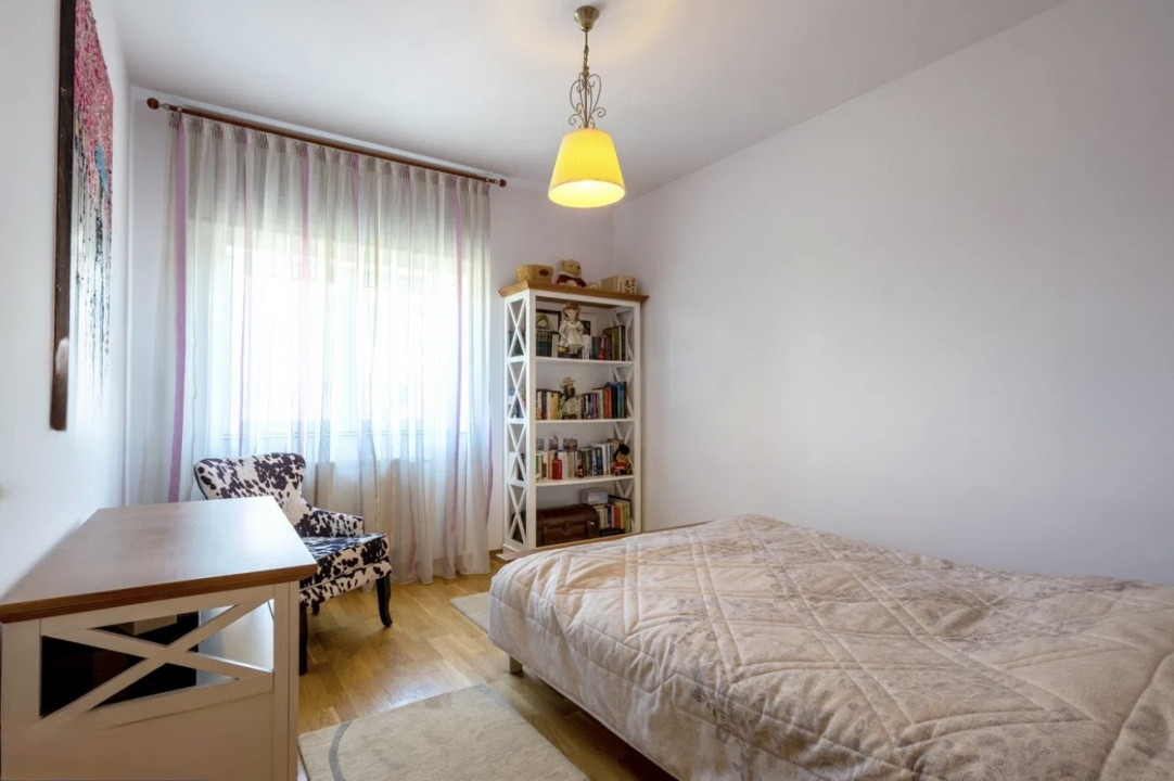 apartament decomandat de inchiriat cu 3 camere  in Pipera 