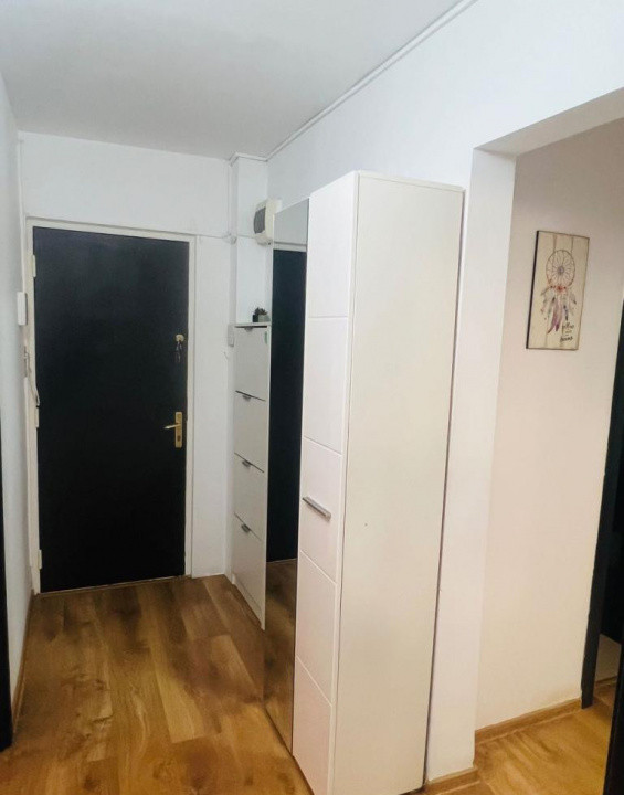 Apartament 3 camere - de închiriat - Colentina