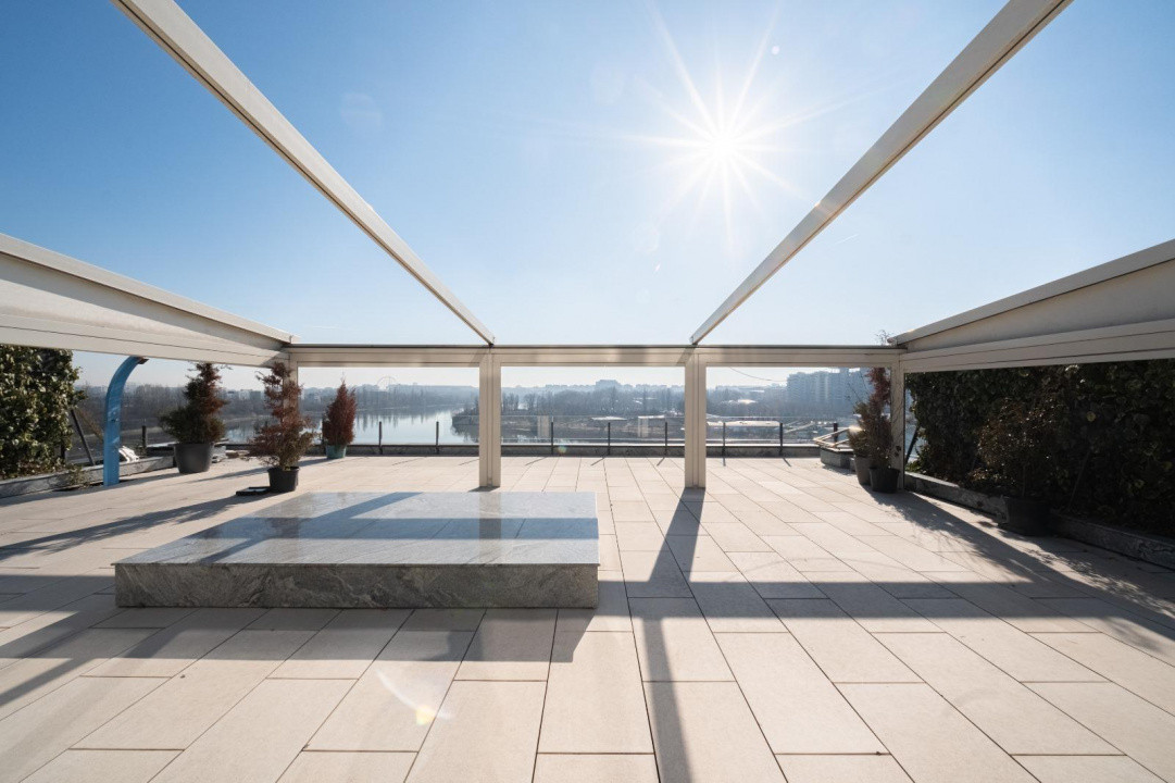 Penthouse cu vedere panoramică către Lacul Tei – Laguna Residence