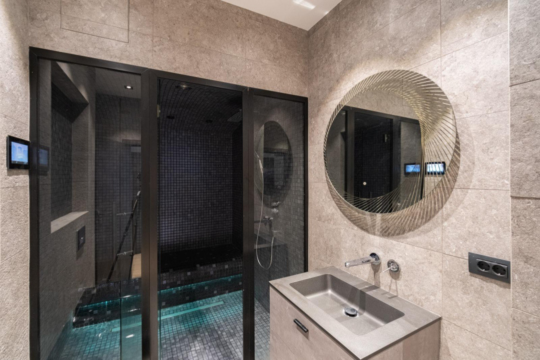 Penthouse cu vedere panoramică către Lacul Tei – Laguna Residence