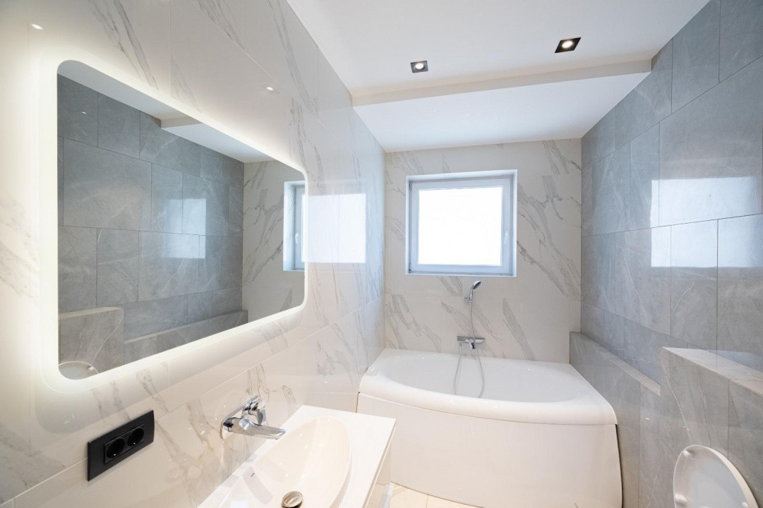 Penthouse cu vedere panoramică către Lacul Tei – Laguna Residence