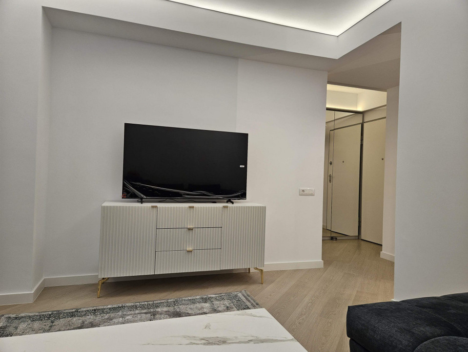 Garsonieră modernă  de închiriat | Prima închiriere | Cortina North Pipera