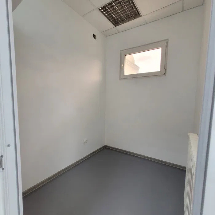 spatiu comercial de inchiriat cu in zona  Fundeni 