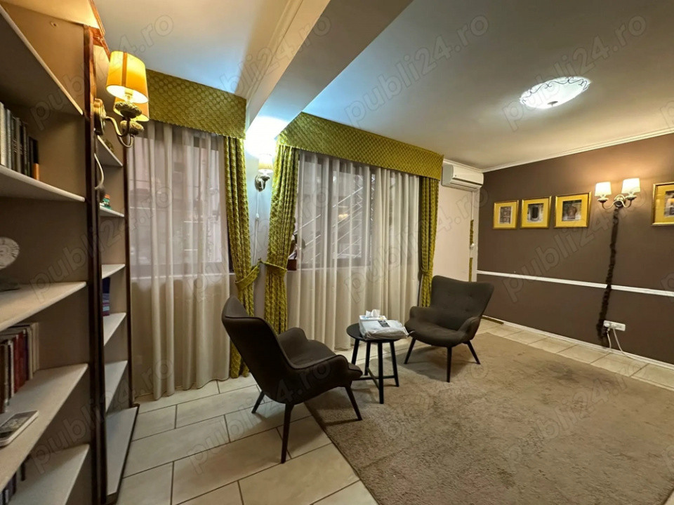 Casa moderna din 2015 la Piata Victoriei 