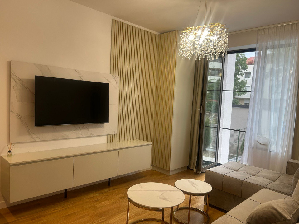 apartament decomandat de inchiriat cu 2 camere  in Soseaua Nordului 
