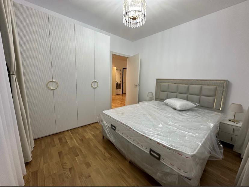 apartament decomandat de inchiriat cu 2 camere  in Soseaua Nordului 