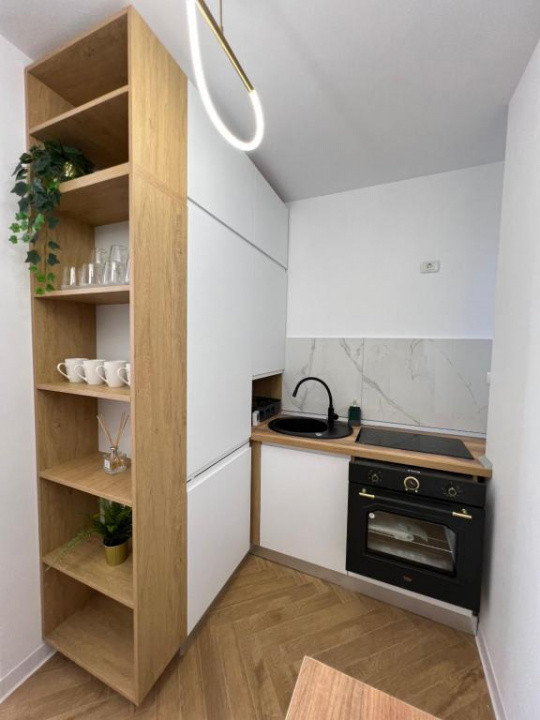 Apartament 2 camere Calea Victoriei situat la  etajul 9/10