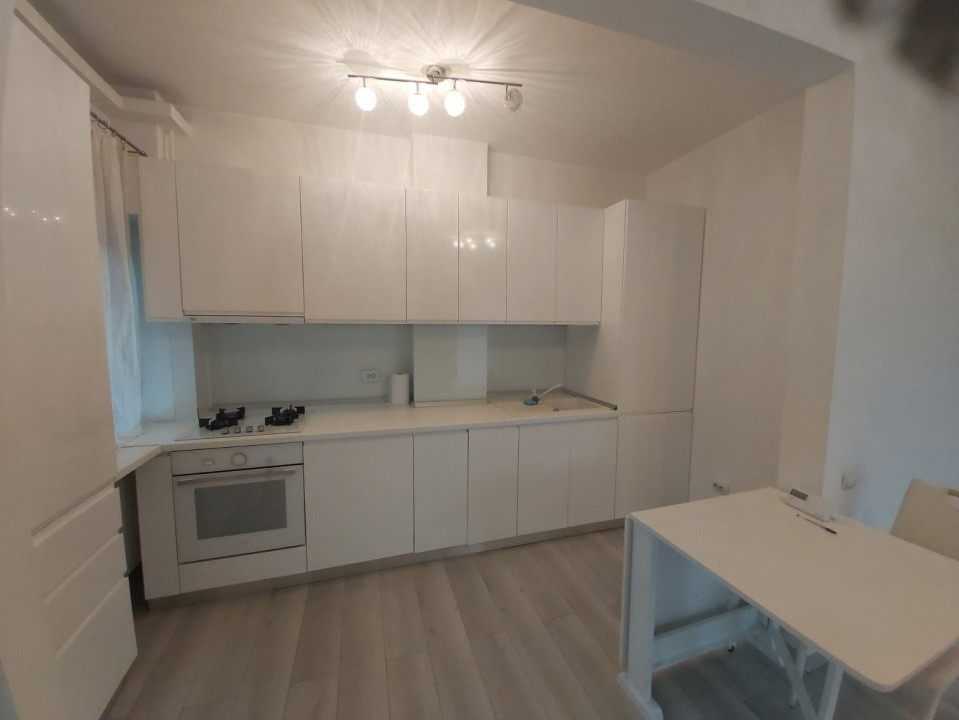 apartament  de inchiriat cu 2 camere  in zona Herastrau 