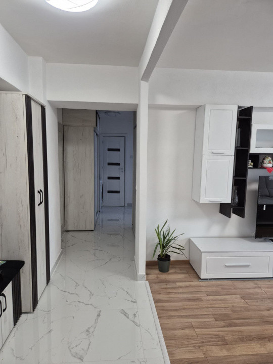 Apartament de 3 camere recent renovat pe Titulescu