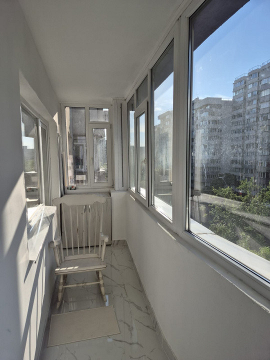 Apartament de 3 camere recent renovat pe Titulescu