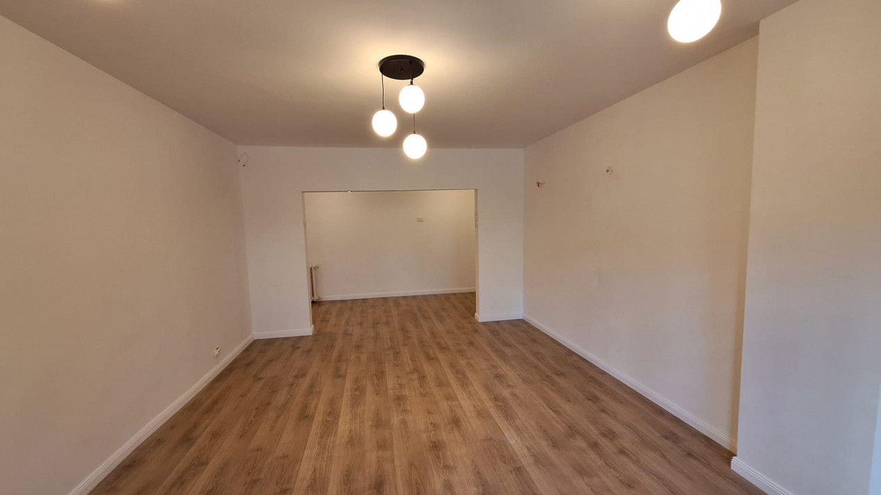 Spatiu birou/cabinete, 82 mp, balcon, renovat, metrou, zona Decebal