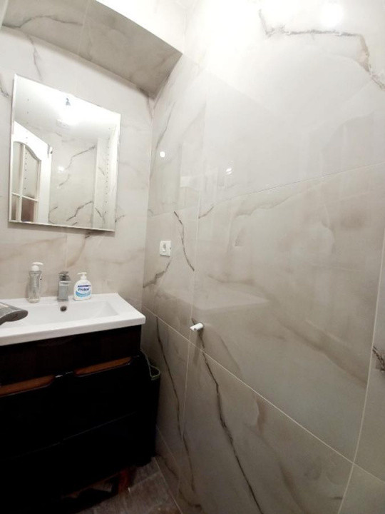 apartament decomandat de inchiriat cu 3 camere  in Baneasa 