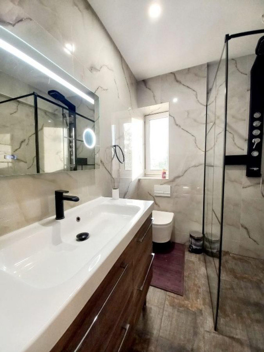 apartament decomandat de inchiriat cu 3 camere  in Baneasa 